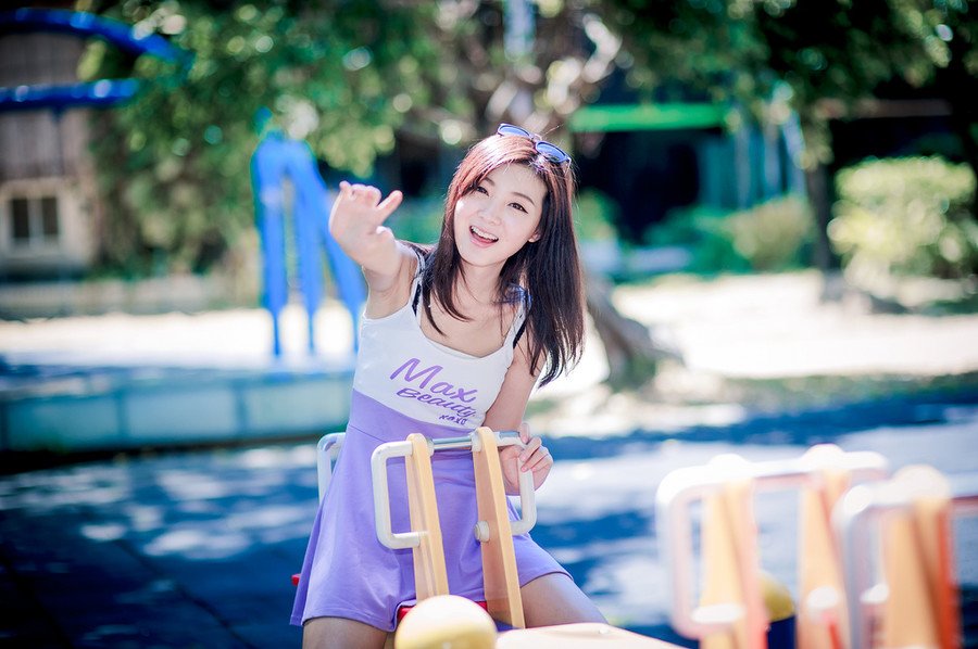 人哪，在青春期总是不承认自己有任何偶像，却忘记年幼时他们给你的力量。——韩寒《我所理解的生活》